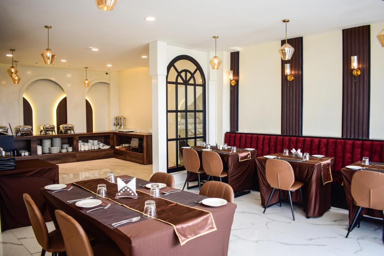 Royale Lalawi Hotel Aizawl Exterior photo